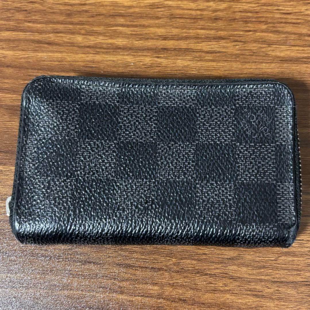 ルイヴィトン ダミエグラフィット ケース 黒 ラウンドファスナー