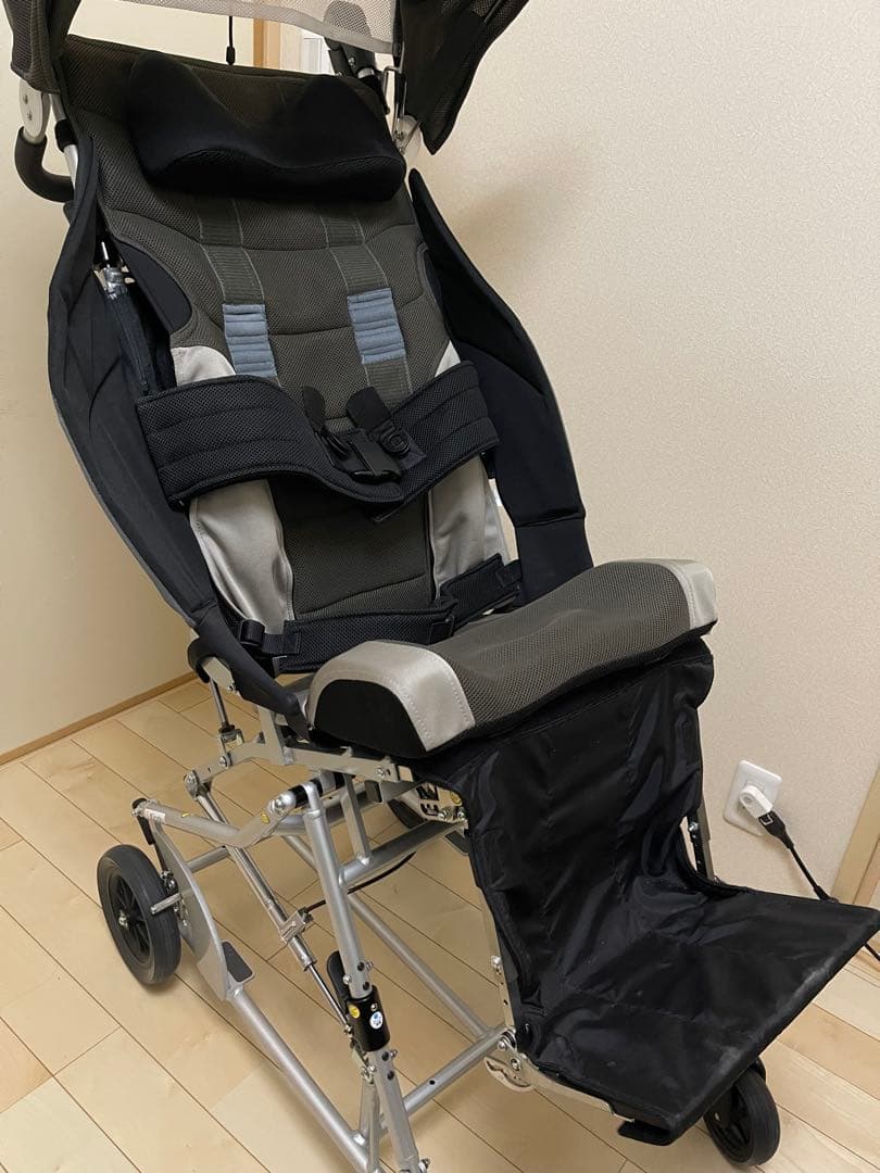 きさく工房 REST wagonⅡ Lサイズ 姿勢保持バギー 車椅子
