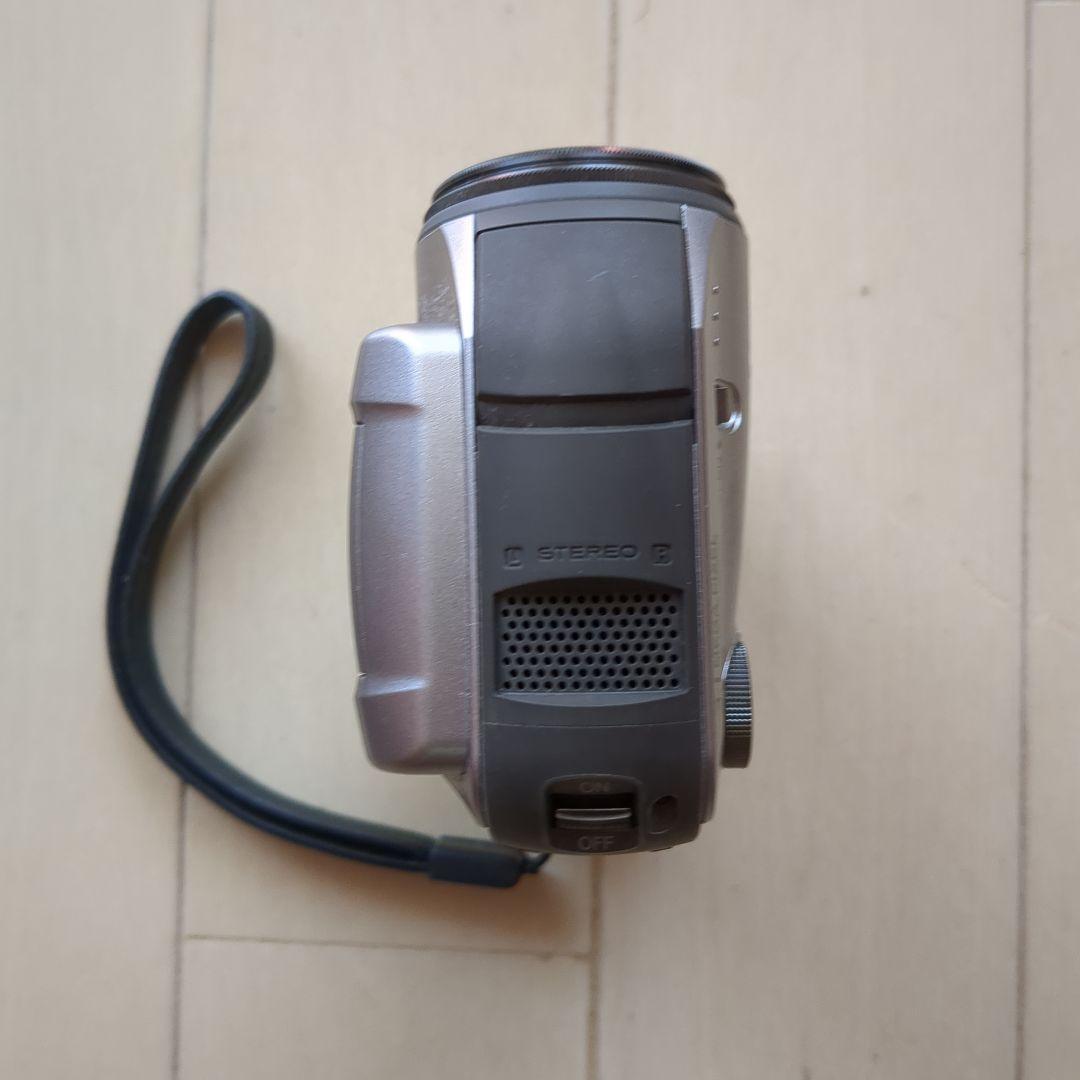 動作確認済み　Panasonic SDR-S200 ビデオカメラ 本体と付属品