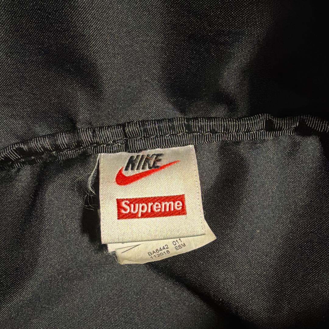 つ*引様 NIKE supreme コラボウエストポーチ