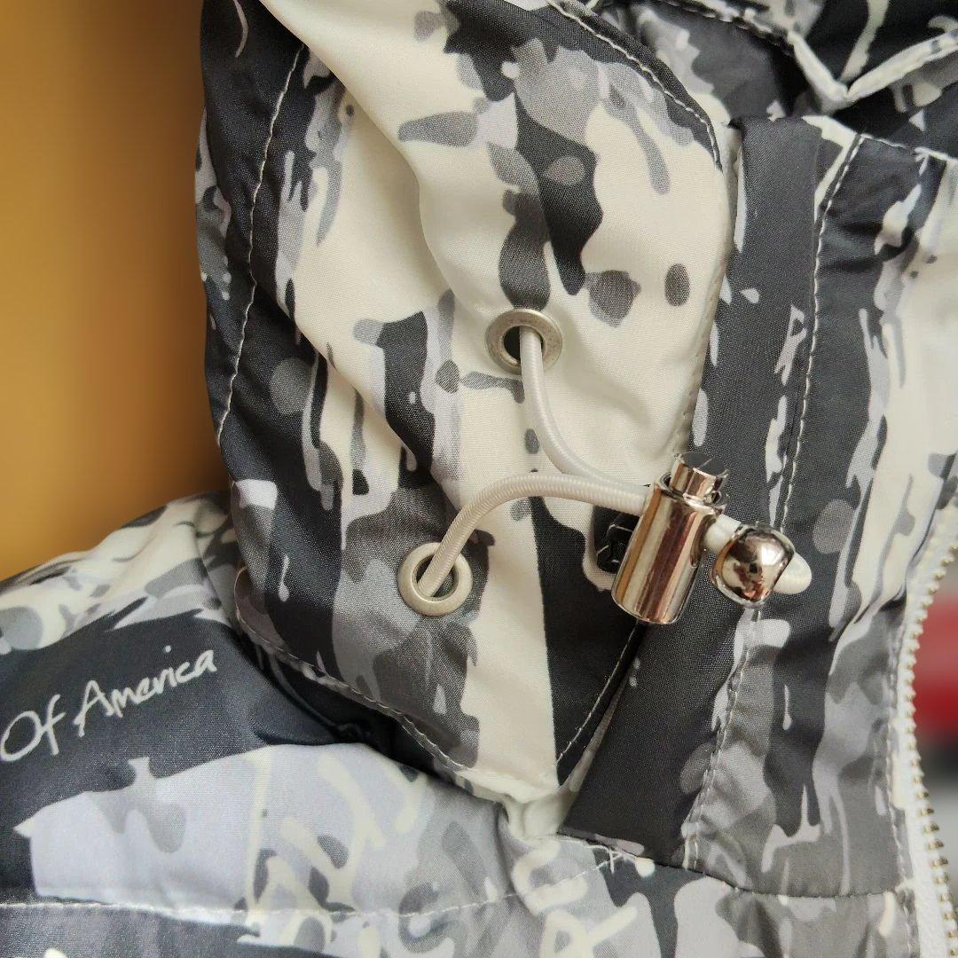 ティーマック　フード付きダウンベスト