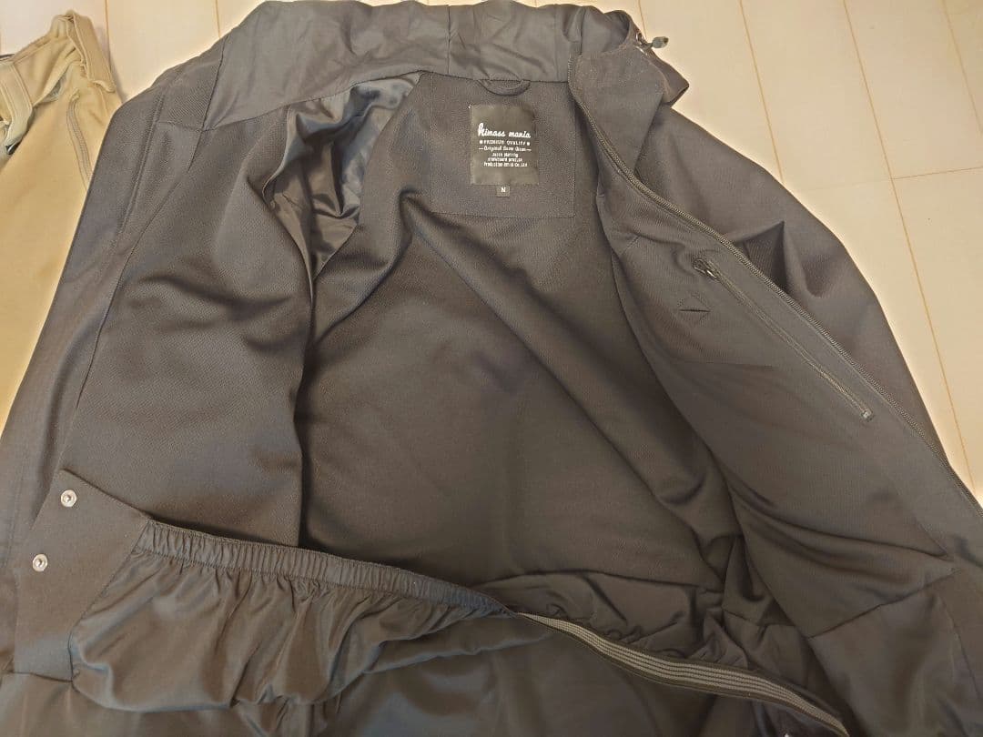 スノーボードウェアセット（パンツ・ジャケット）