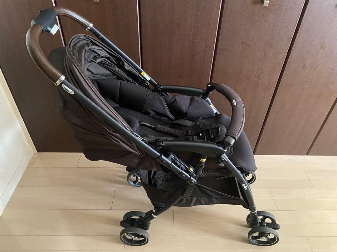 アップリカ　ラクーナクッションフリー ブラック 取扱説明書付き