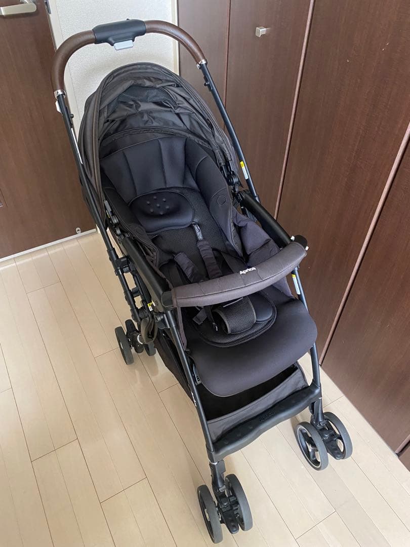 アップリカ　ラクーナクッションフリー ブラック 取扱説明書付き