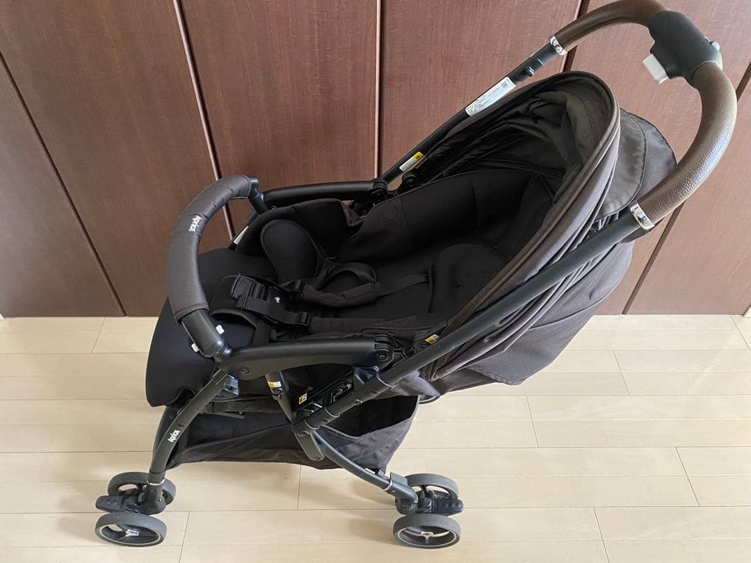 アップリカ　ラクーナクッションフリー ブラック 取扱説明書付き