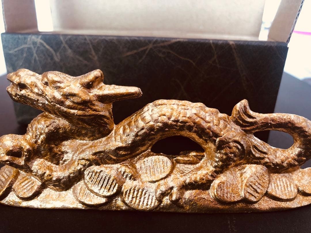 置物　龍　金　縁起物　文鎮