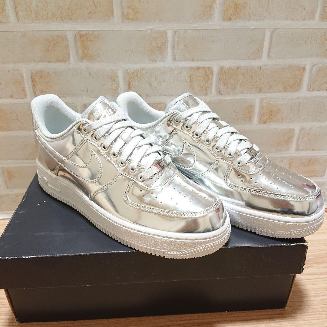 NIKE AIR FORCE 1 ナイキ エアフォース1 メタリック シルバー