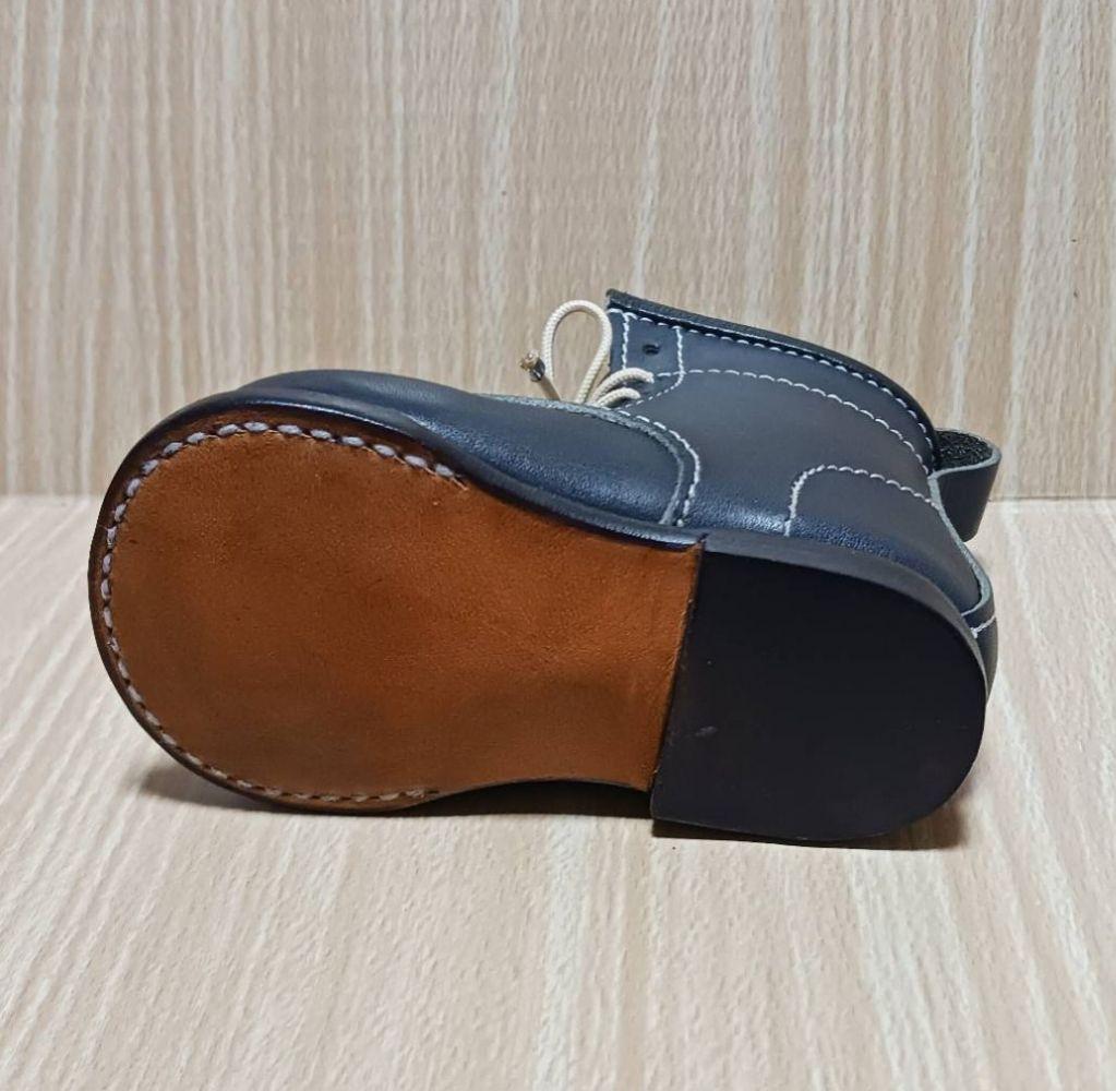 革　ペン立て　ブーツ