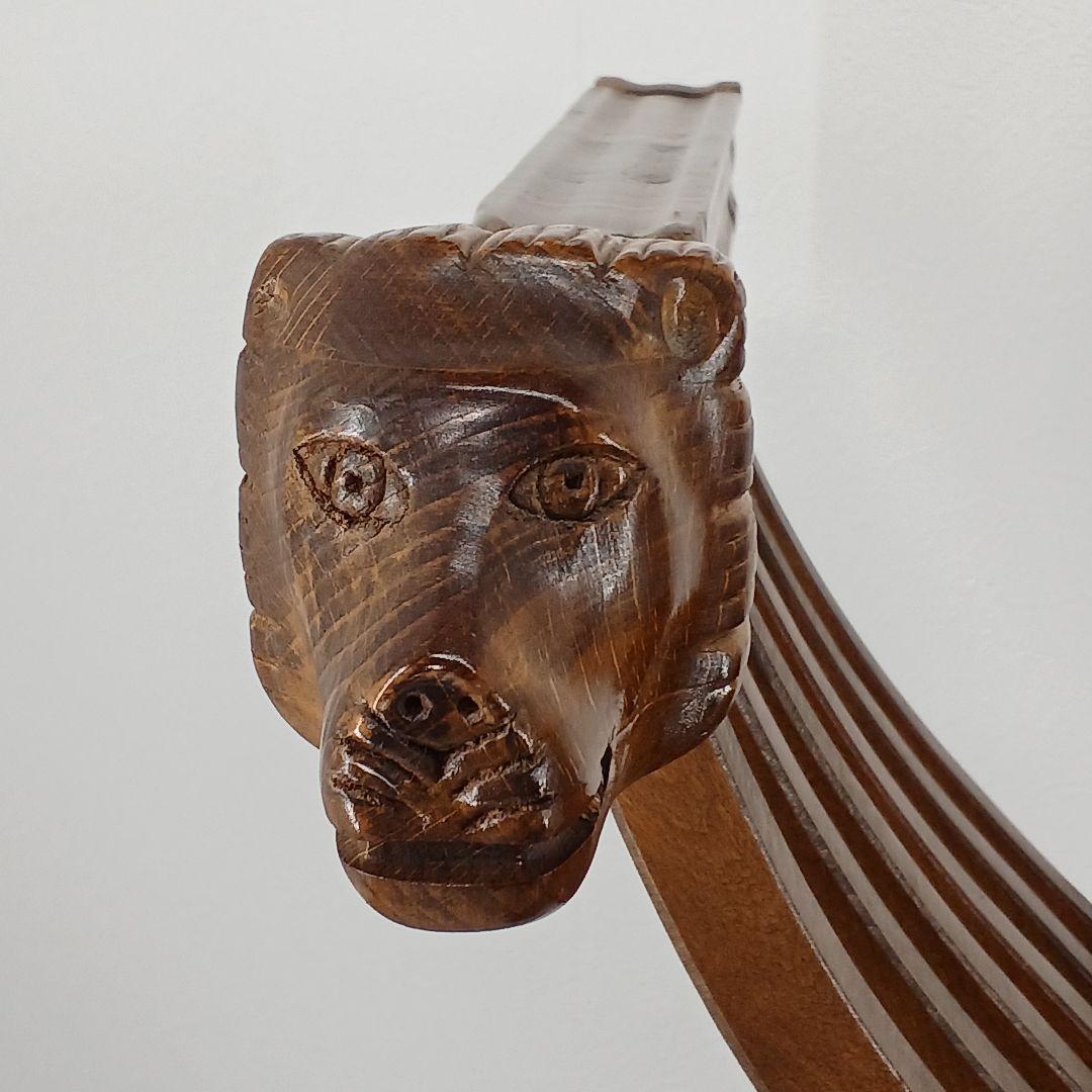 送料込み①アンティーク【木製ライオン装飾折りたたみ椅子】ヴィンテージ