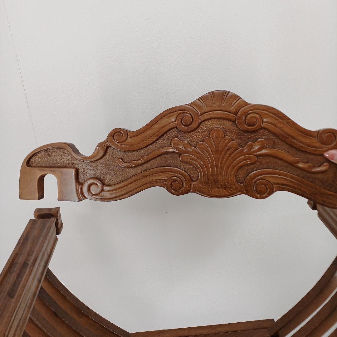 送料込み①アンティーク【木製ライオン装飾折りたたみ椅子】ヴィンテージ