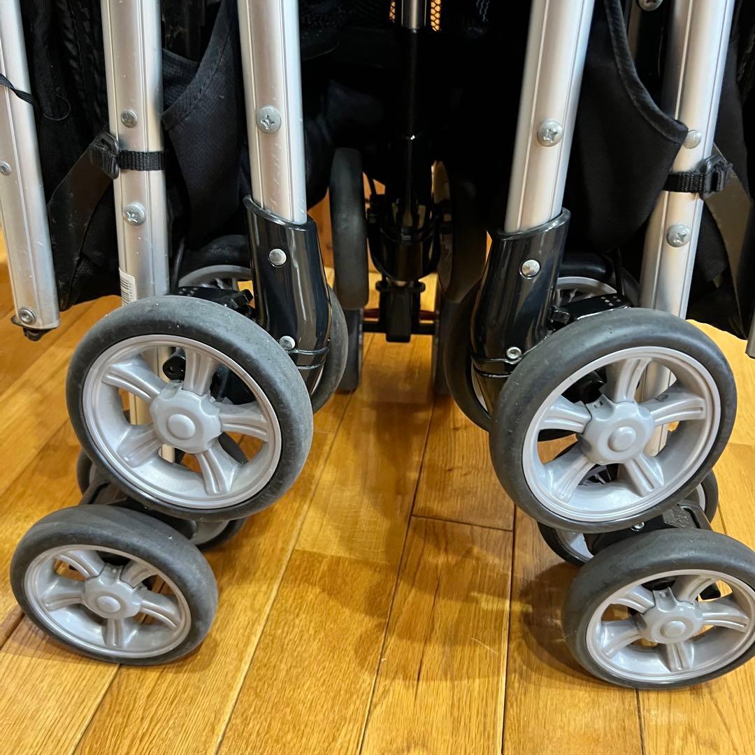 Combi ダブルベビーカー ブラック