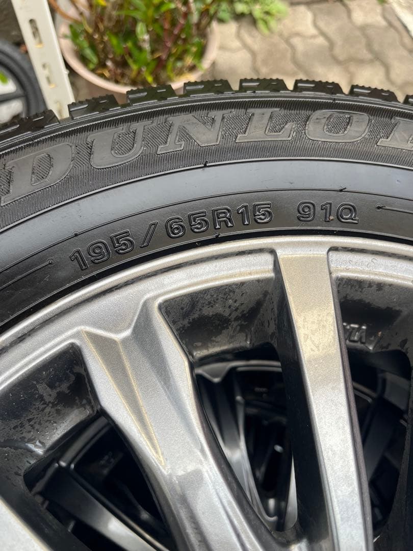 DUNLOP ホイール付スタッドレスタイヤ 195/65R15