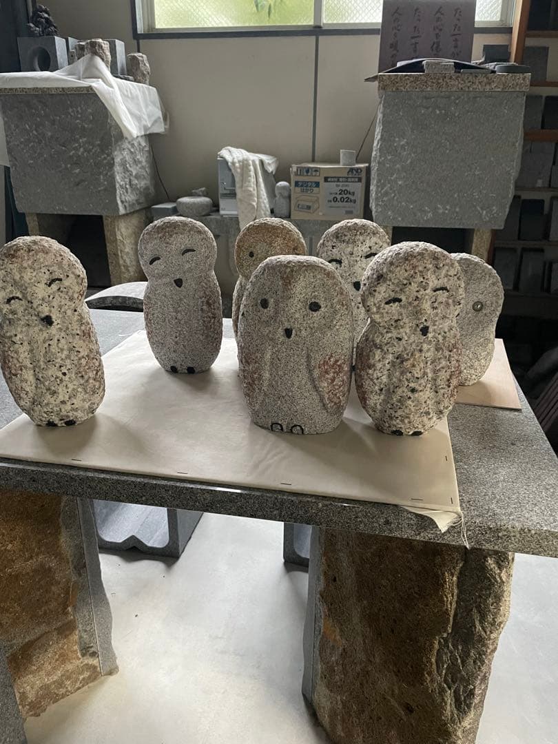 微笑みフクロウ　フクロウ　手作り　国産　御影石