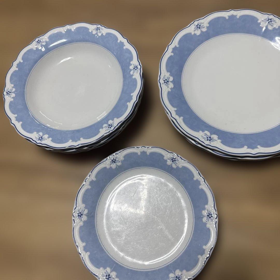 フッチェンロイター 青色花模様の食器セット