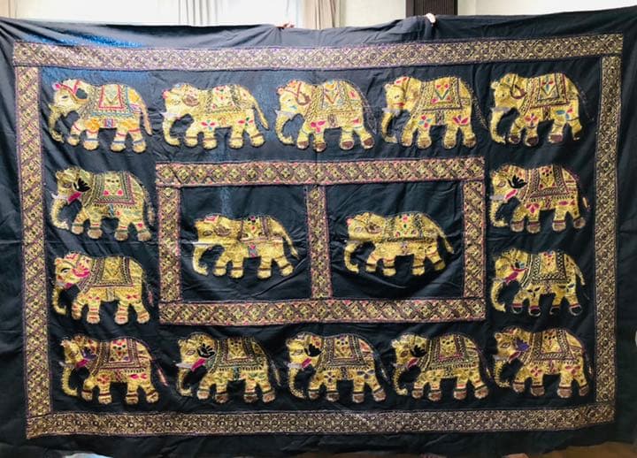 テキスタイル　テーブルクロス　ソファーカバー