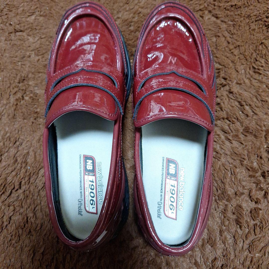 new balance　ローファー