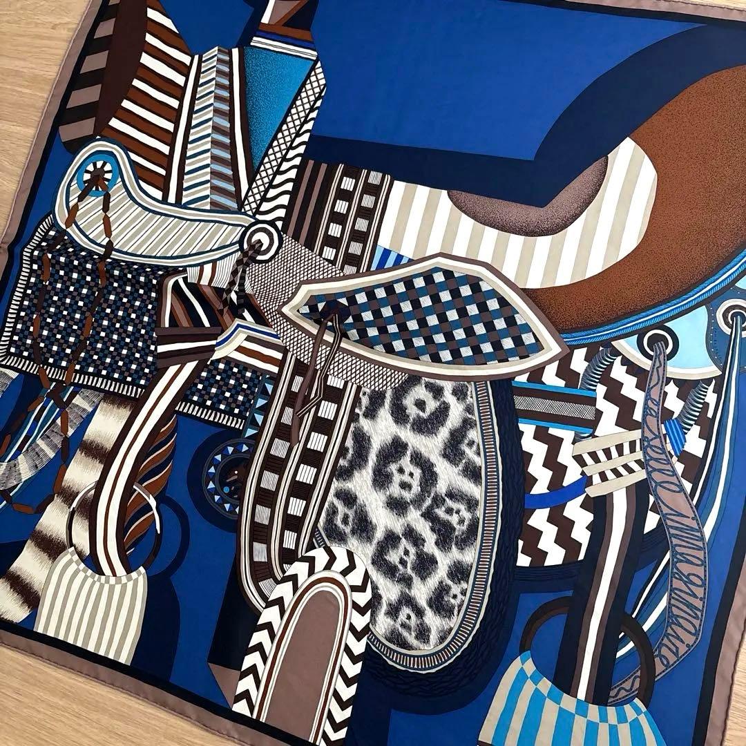 エルメス　カレ90 空想の鞍　マロングラッセ×ブルー　スカーフ