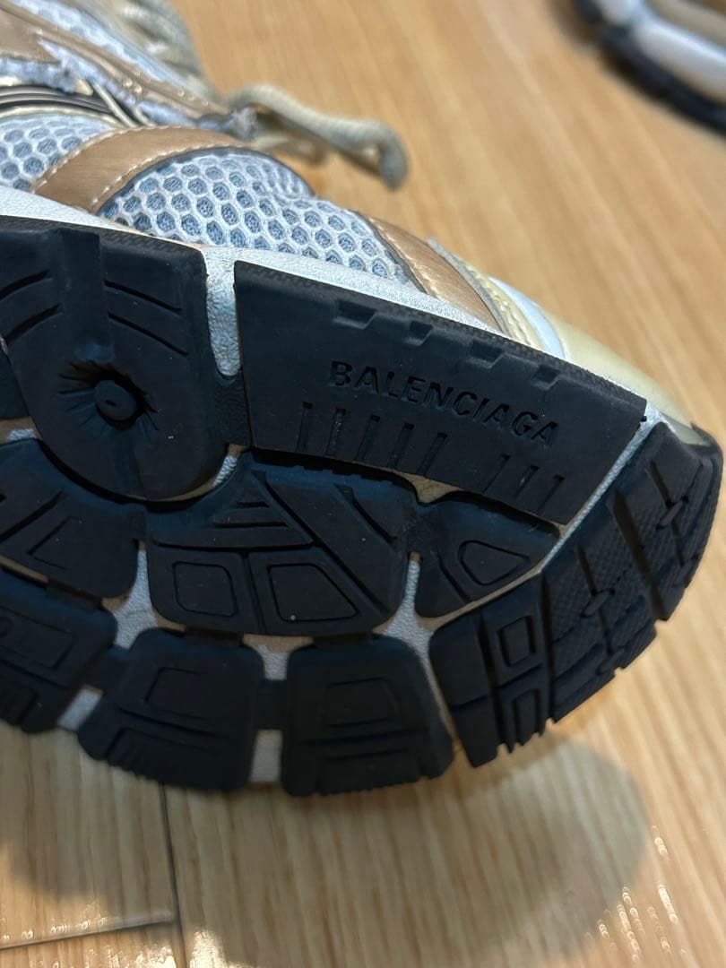 うにょーん BALENCIAGA バレンシアガ runner 43