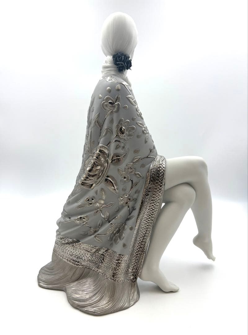 LLADRO リヤドロ セビリアの娘 フィギュリン