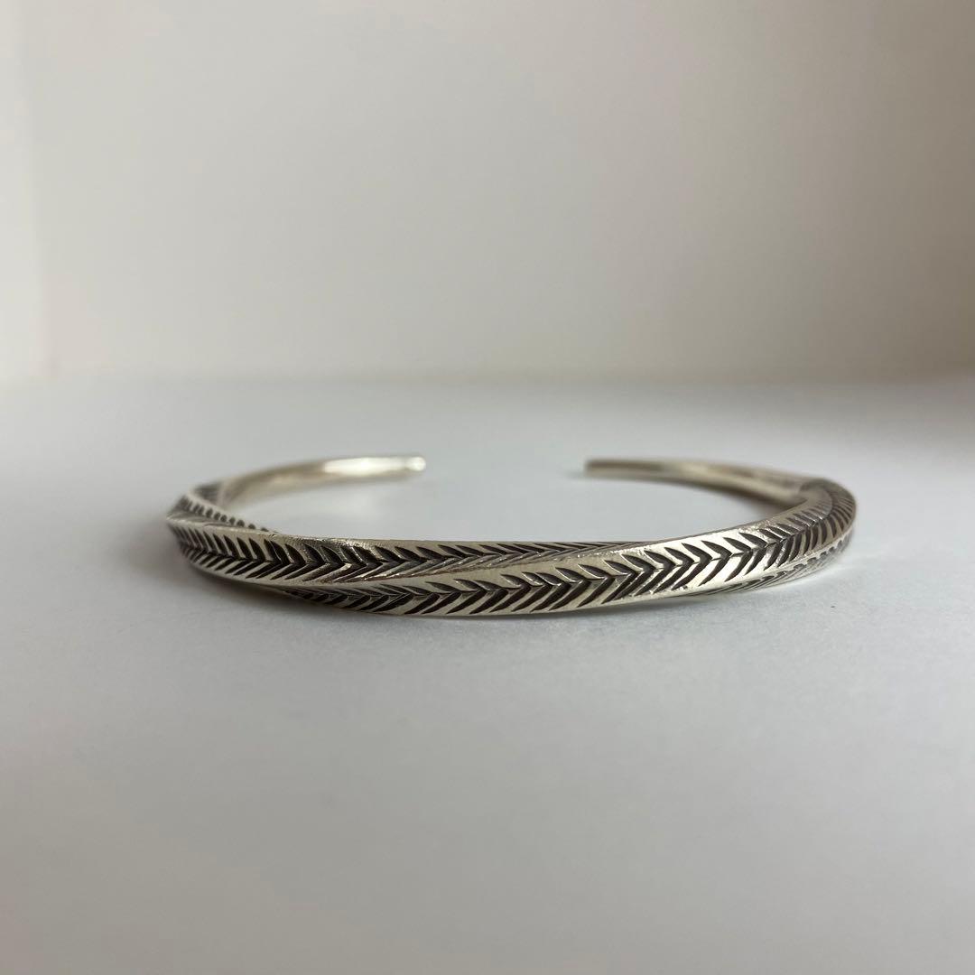 カレンシルバー　カレン族　バングル　ブレスレット　ハンドメイド　布袋付き　925