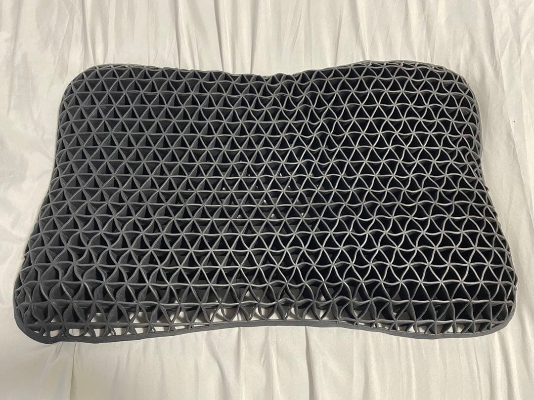 ヒツジのいらない枕　テンセル枕カバー付き　新・ハイブリッド3層構造