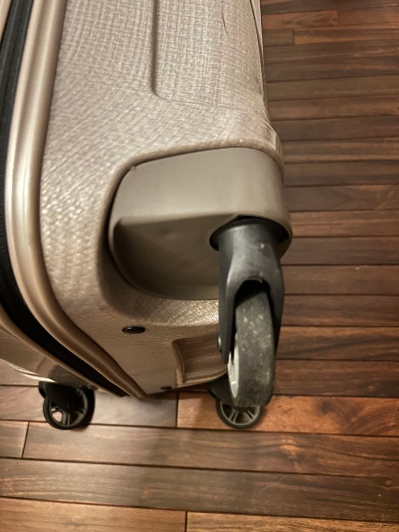 Samsonite スーツケース　コスモライト　スピナー69 サムソナイト