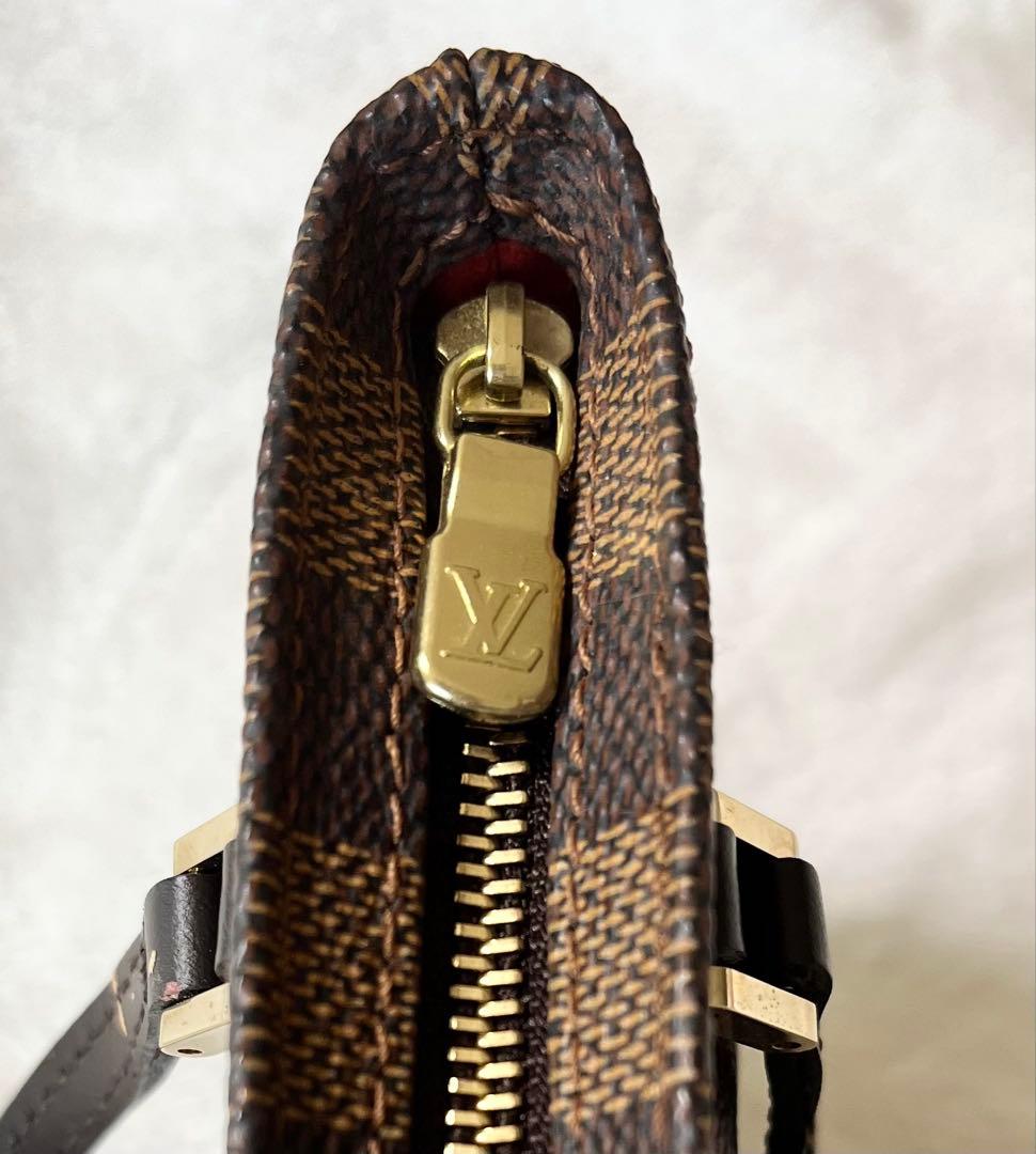 Louis VuittonマノスクGM 付属品ポーチ