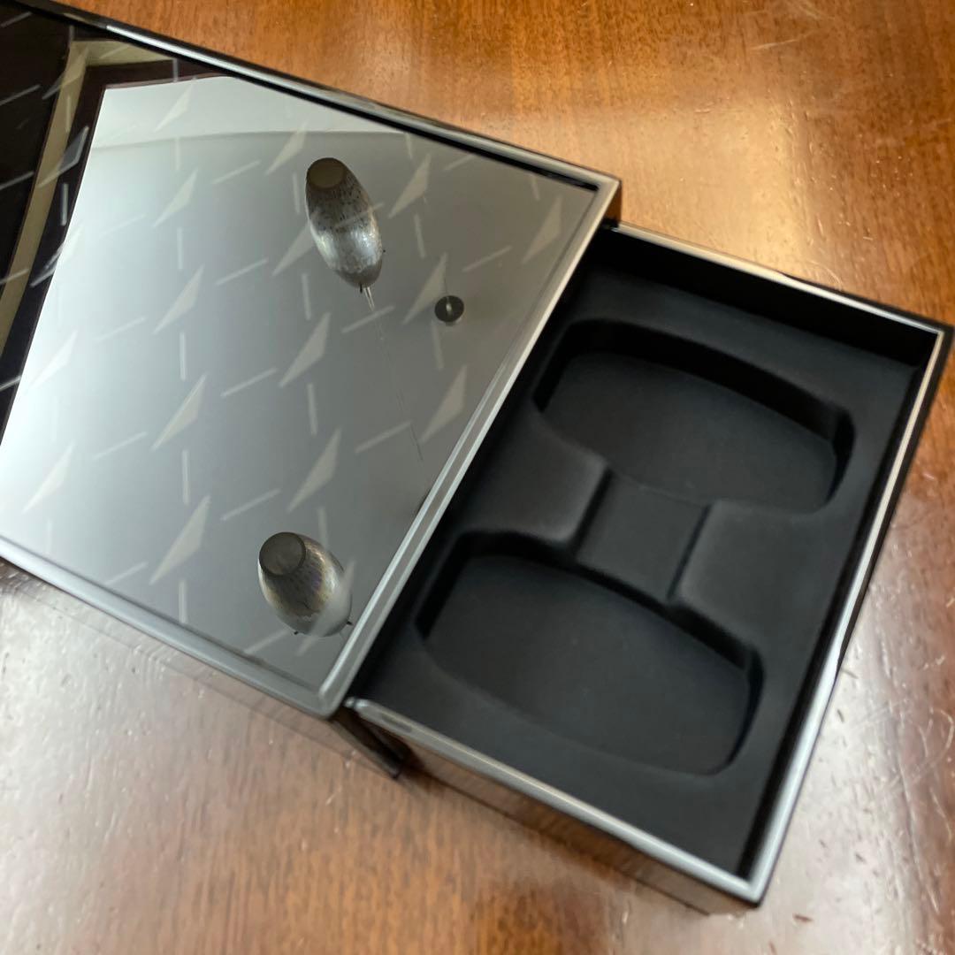 Aston Martin ロゴ入り収納ボックス