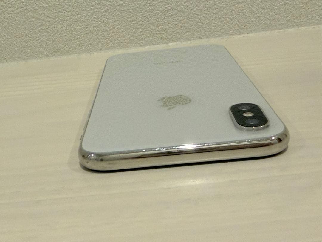 Apple iPhone X シルバー