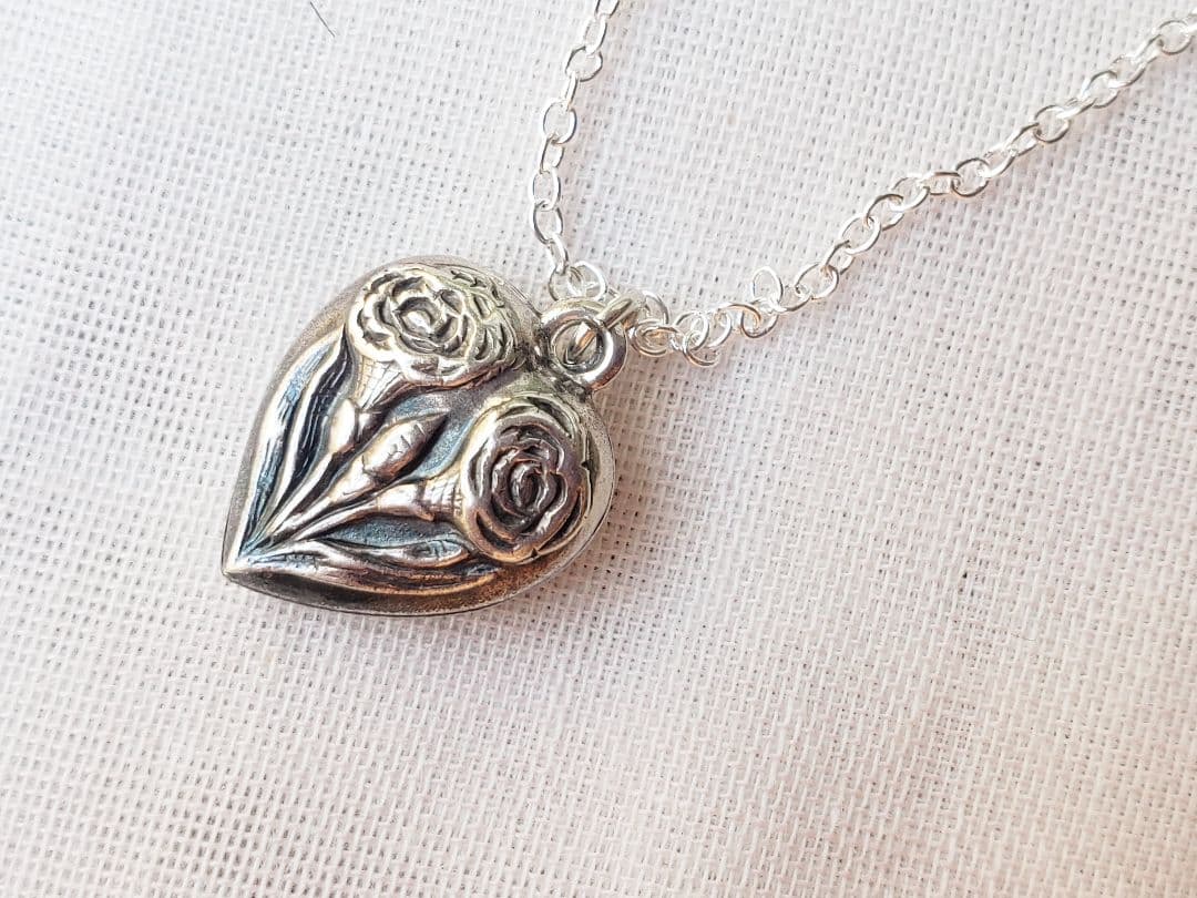 1910-40年代　スウィートハートジュエリーネックレス 忘れ草　スイートハート