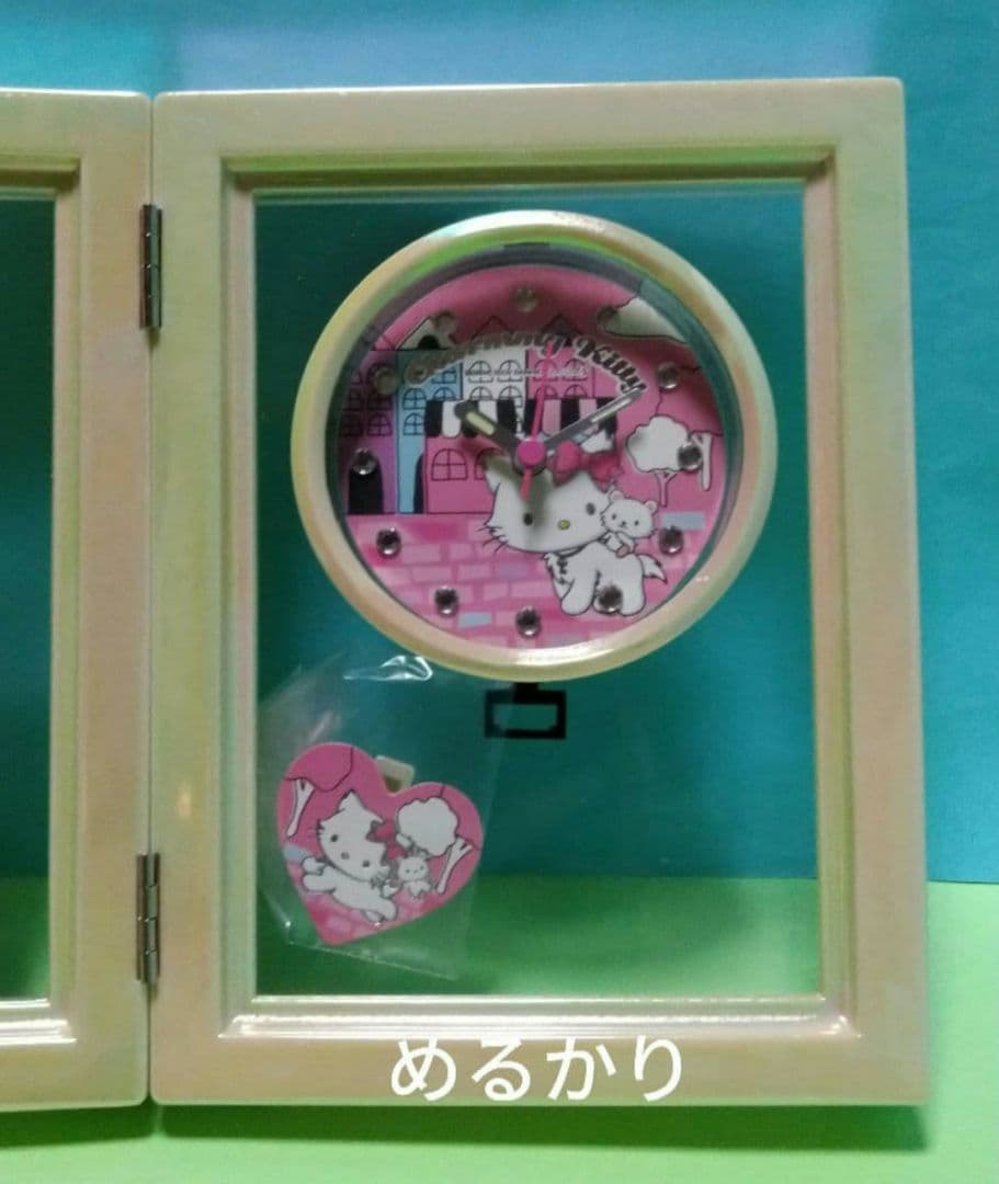 サンリオ　チャーミーキティ　フォトフレーム　クロック　おさんぽ　振り子付き　時計