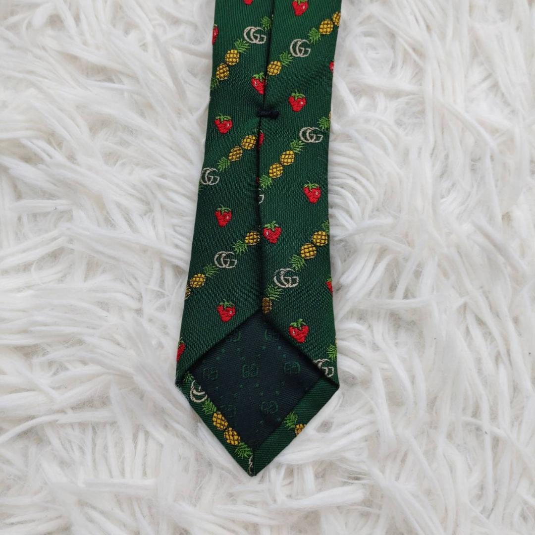 ★美品★ グッチ 高級シルクネクタイ GG柄（ストライプ） グリーン