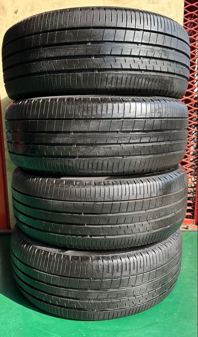 ダンロップ215/55R17 VEURO VE304 4本セット