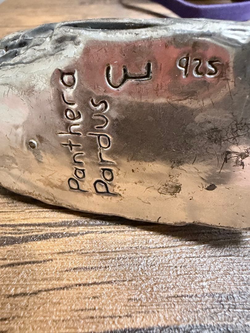 925シルバー ヒョウの彫刻95g