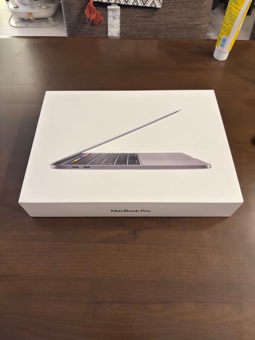 1/31まで　MacBook Pro 2020 i7 メモリ32gb 2TB