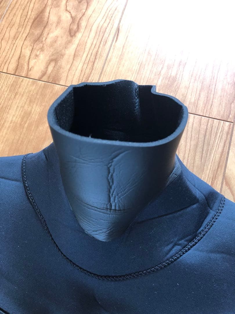 美品 BEWET ビーウェット 3mm ジャーフル サイズ