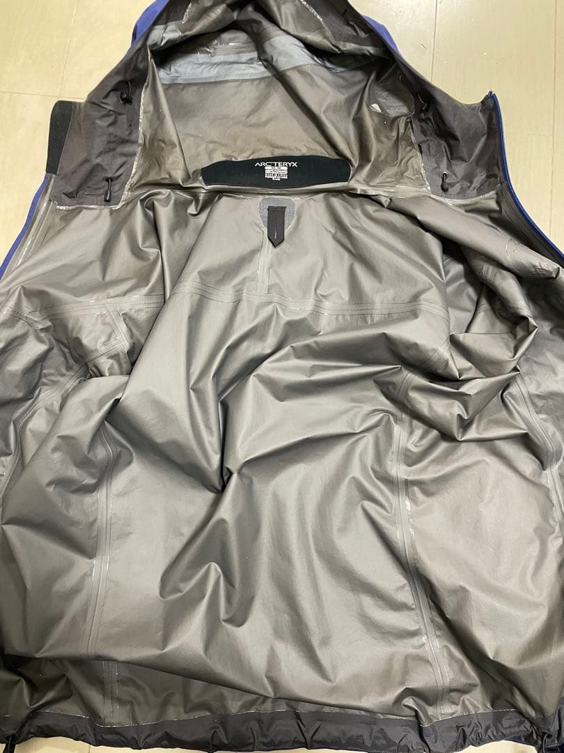 ARC'TERYXx BEAMS 別注　BETA SL M Navy