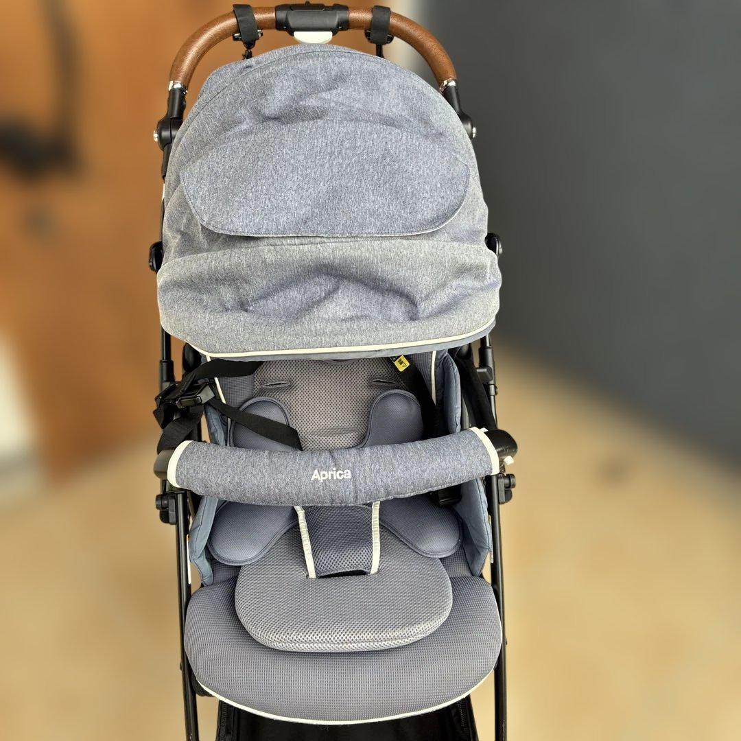 【週末値下げ】アップリカ ラクーナビッテクッション ベビーカー マグネットタイプ