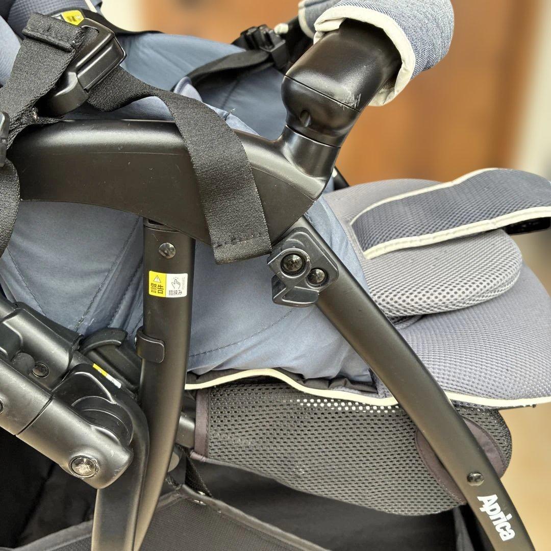 【週末値下げ】アップリカ ラクーナビッテクッション ベビーカー マグネットタイプ