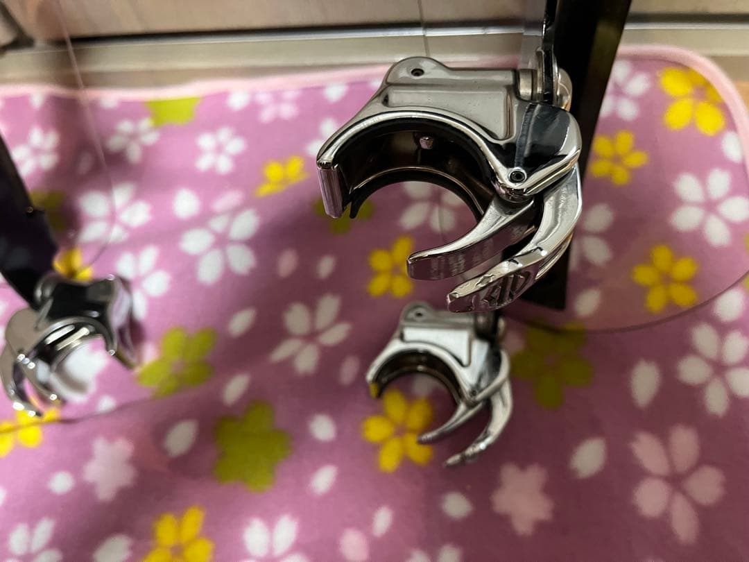 ハーレー クイックリリース コンパクトウインドシールド ブラック58706-09