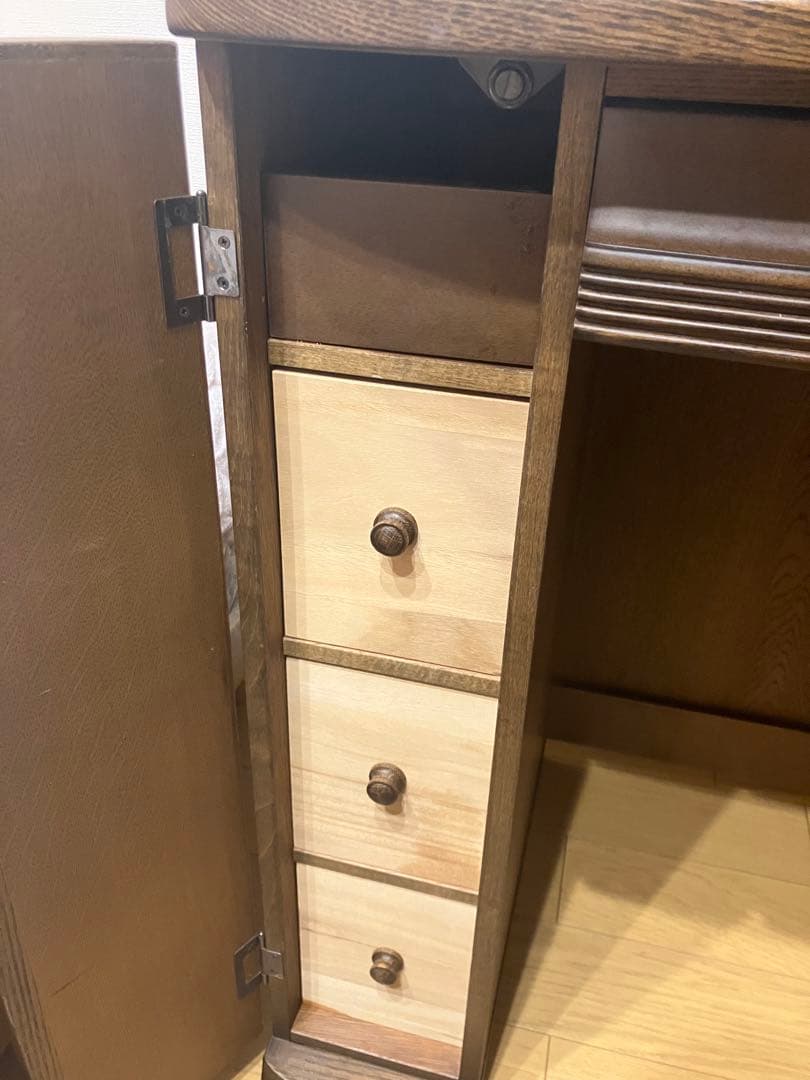 ★最終値下げ★【送料無料】三面鏡ドレッサー★チェア付き★