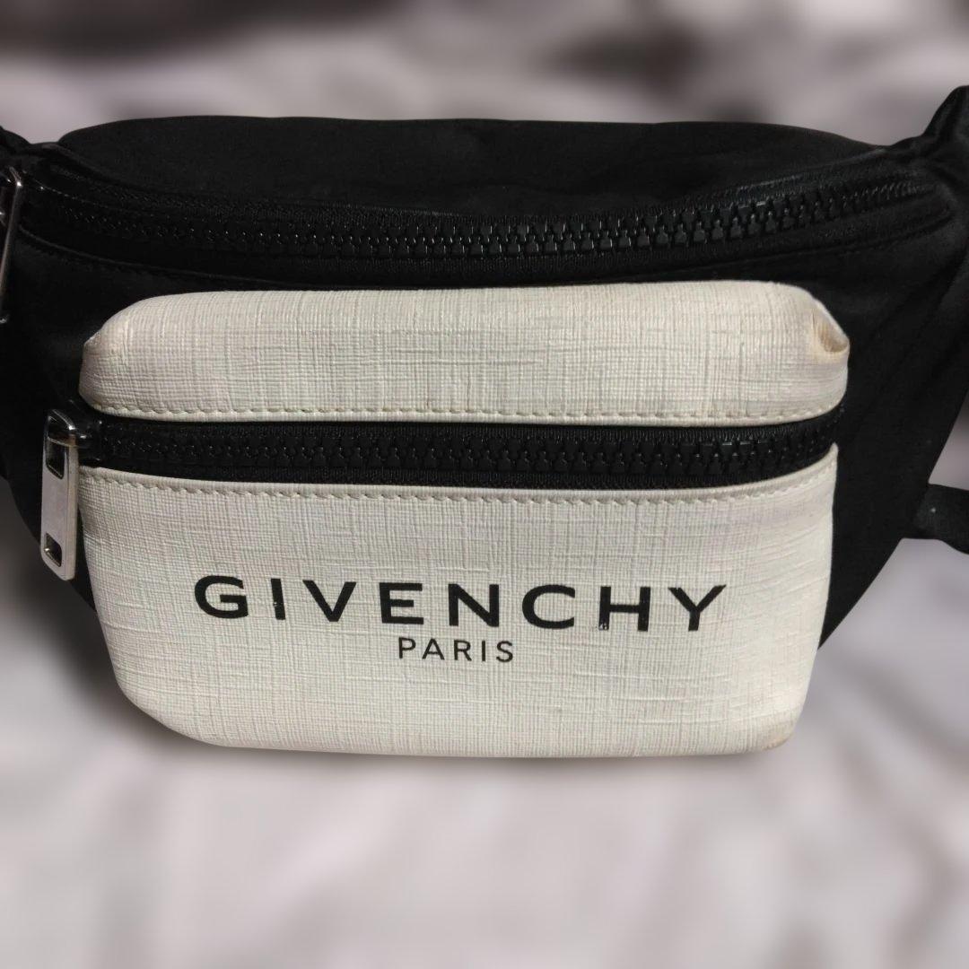 GIVENCHY ナイロン製ボディバッグ ブラック/ホワイト！最終値下げ！
