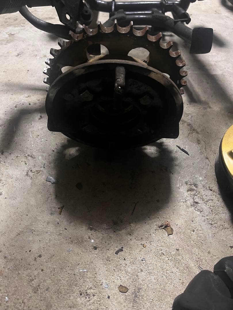 gpz 250 リアホイールハブ　シュー