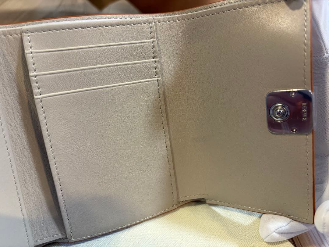 【新品・未使用】LOEWE ロエベ 三つ折り財布