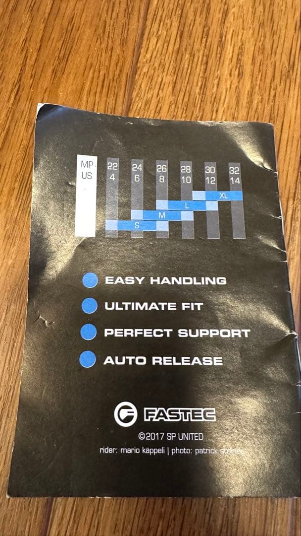 SP Binding スノボビンディング ホワイト、トゥキャップベルト黒は新品