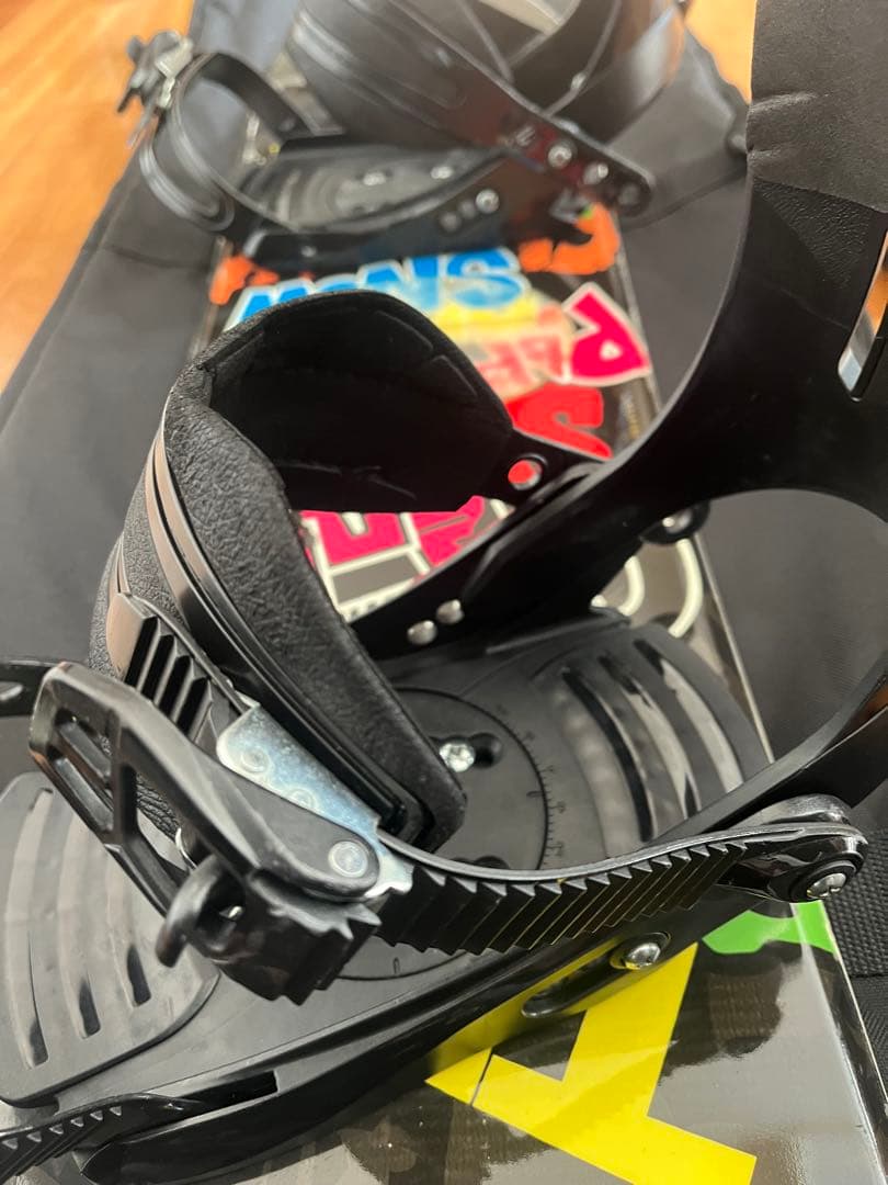 値下　子供　SLQ スノーボード 120cm バインディング・収納ケース付き