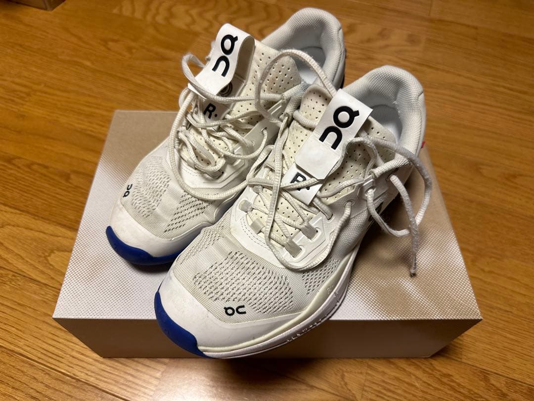 【良品】On THE Roger Pro フェデラー テニス スニーカー