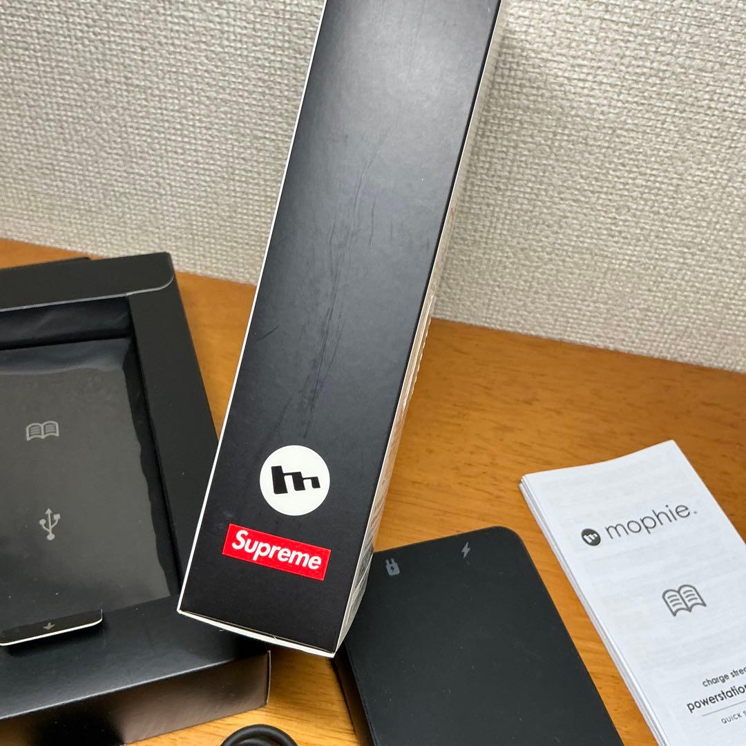 スマホアクセサリー Supreme/mophie powerstation wireless
