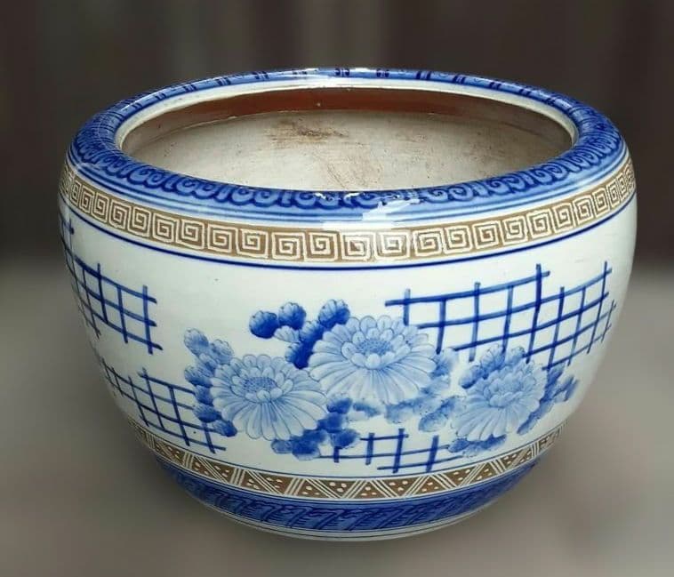 特大　火鉢睡蓮鉢・メダカ鉢・水草