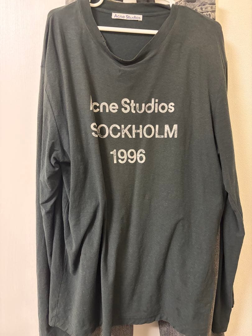 アクネ ロンT